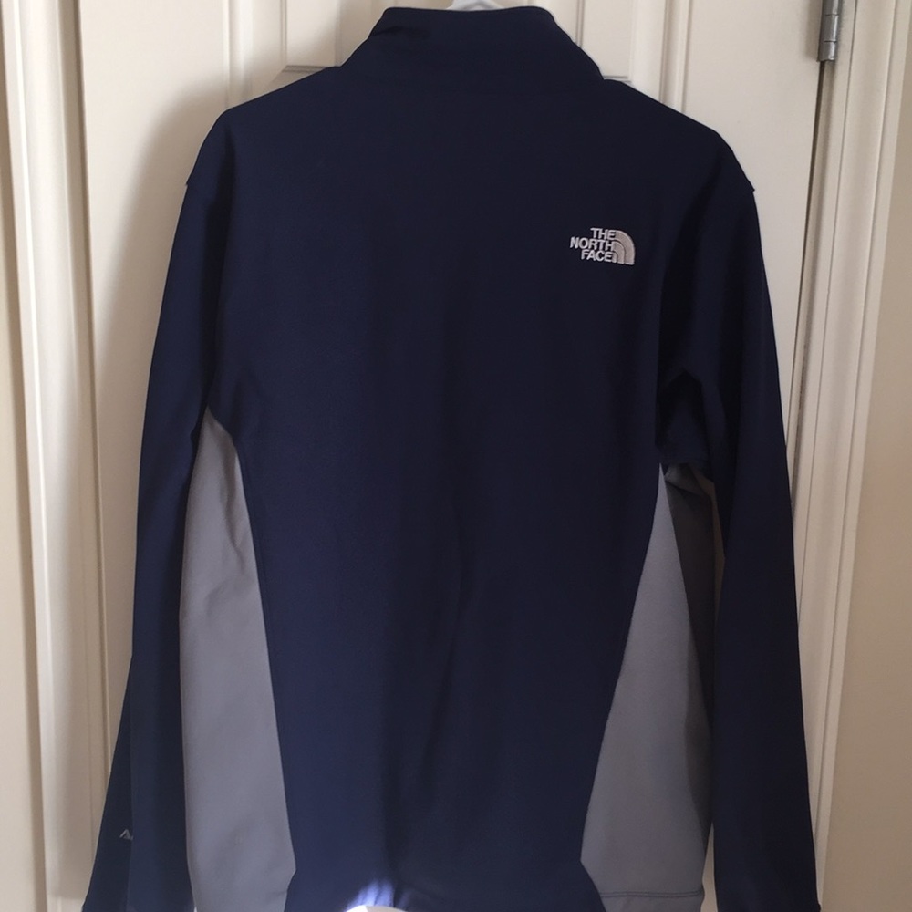 North Face jacket - Picture 7 of 7